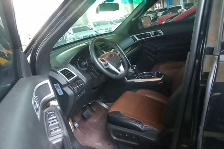 Used Ford Explorer 2013 3.5L Deluxe Model Driver Seat