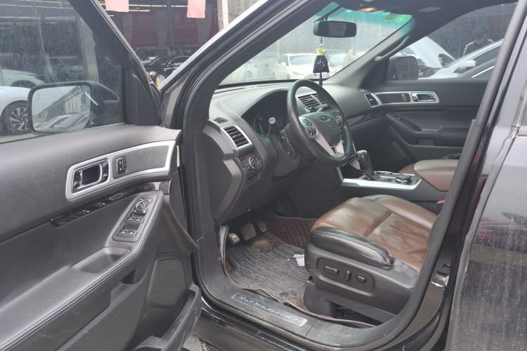 Used Ford Explorer 2013 3.5L Deluxe Model Driver Seat