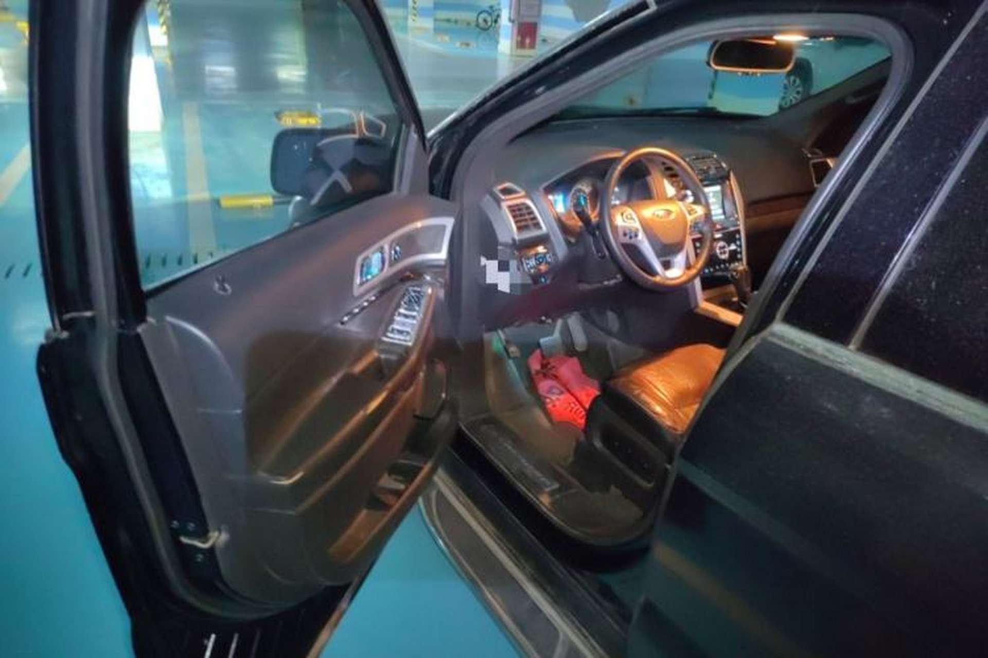 Used Ford Explorer 2013 3.5L Deluxe Model Driver Seat