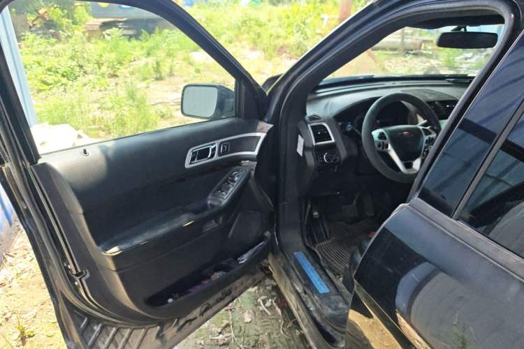 Used Ford Explorer 2013 3.5L Deluxe Model Driver Seat