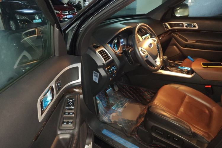 Used Ford Explorer 2013 3.5L Deluxe Model Driver Seat