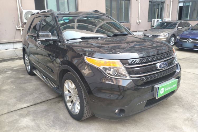 Used Ford Explorer 2013 3.5L Deluxe Model Exterior 2
