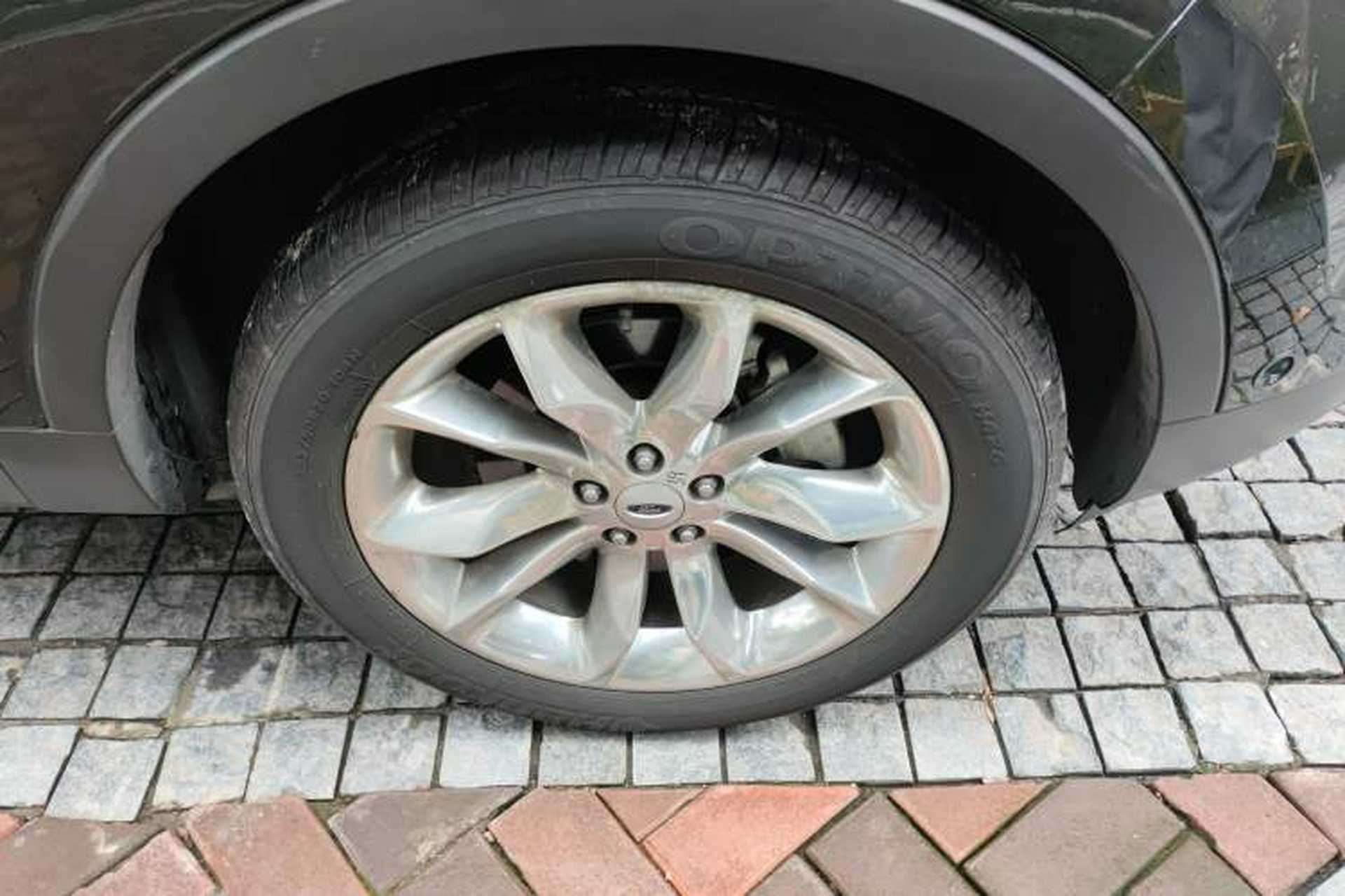Used Ford Explorer 2013 3.5L Deluxe Model Exterior 4