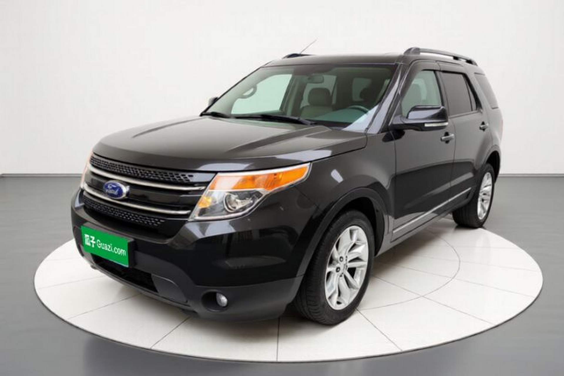 Used Ford Explorer 2013 3.5L Deluxe Model Exterior 5