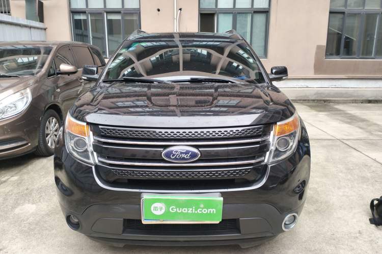 Used Ford Explorer 2013 3.5L Deluxe Model Front
