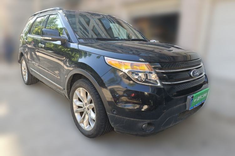 Used Ford Explorer 2013 3.5L Deluxe Model Front Right 45 Deg