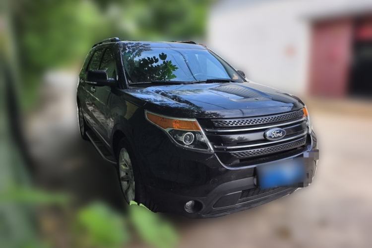 Used Ford Explorer 2013 3.5L Deluxe Model Front Right 45 Deg