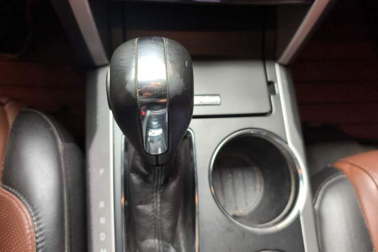 Used Ford Explorer 2013 3.5L Deluxe Model Gear Lever