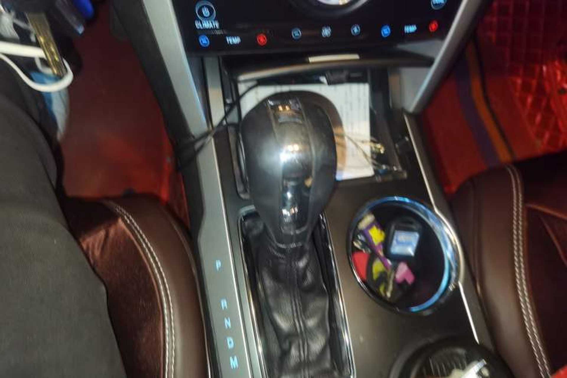 Used Ford Explorer 2013 3.5L Prestige Model Gear Lever