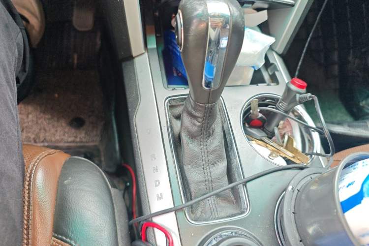 Used Ford Explorer 2013 3.5L Deluxe Model Gear Lever