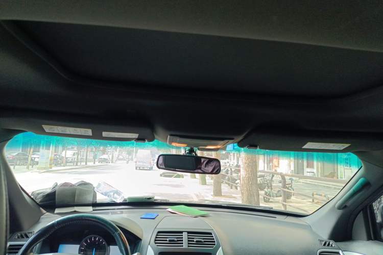 Used Ford Explorer 2013 3.5L Deluxe Model Headliner