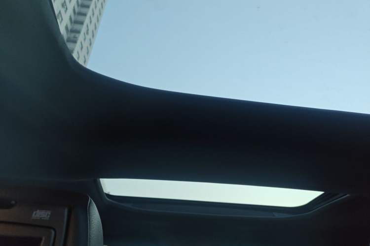 Used Ford Explorer 2013 3.5L Deluxe Model Headliner