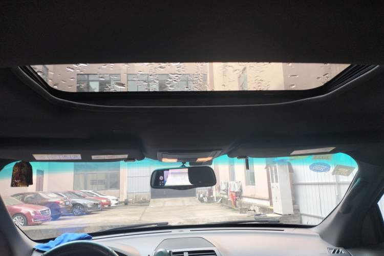 Used Ford Explorer 2013 3.5L Deluxe Model Headliner