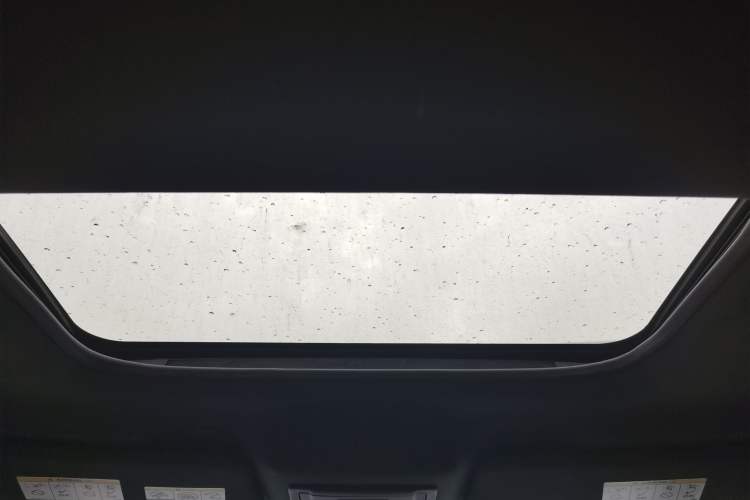 Used Ford Explorer 2013 3.5L Deluxe Model Headliner