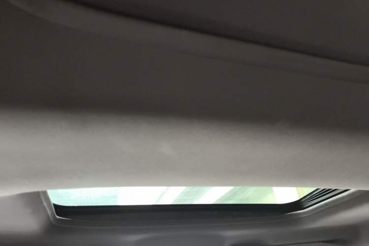 Used Ford Explorer 2013 3.5L Deluxe Model Headliner