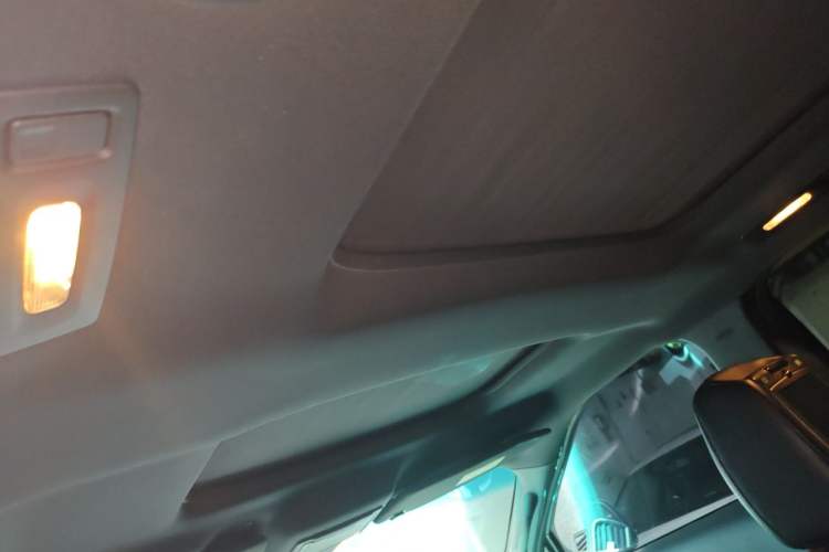 Used Ford Explorer 2013 3.5L Deluxe Model Headliner