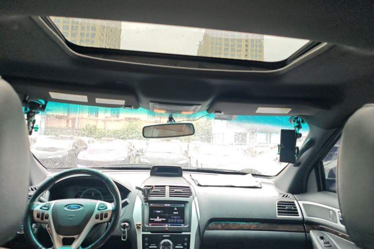 Used Ford Explorer 2013 3.5L Deluxe Model Headliner