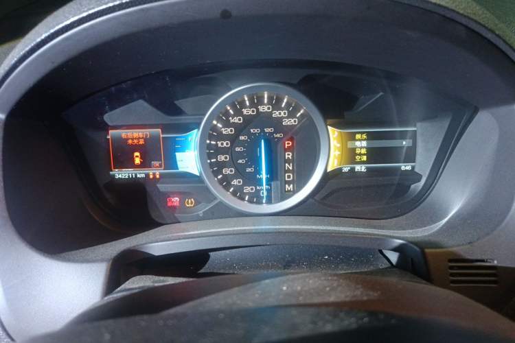 Used Ford Explorer 2013 3.5L Deluxe Model Instrument Cluster