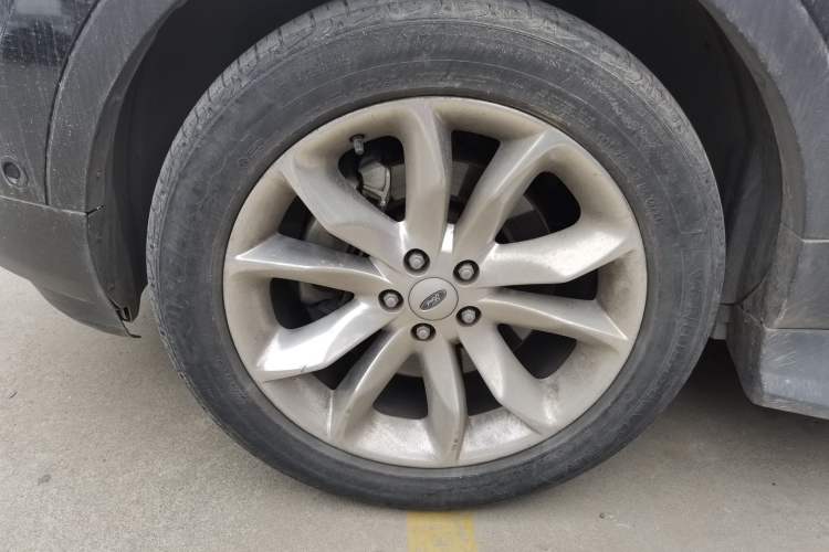 Used Ford Explorer 2013 3.5L Deluxe Model Left Front Wheel Hub