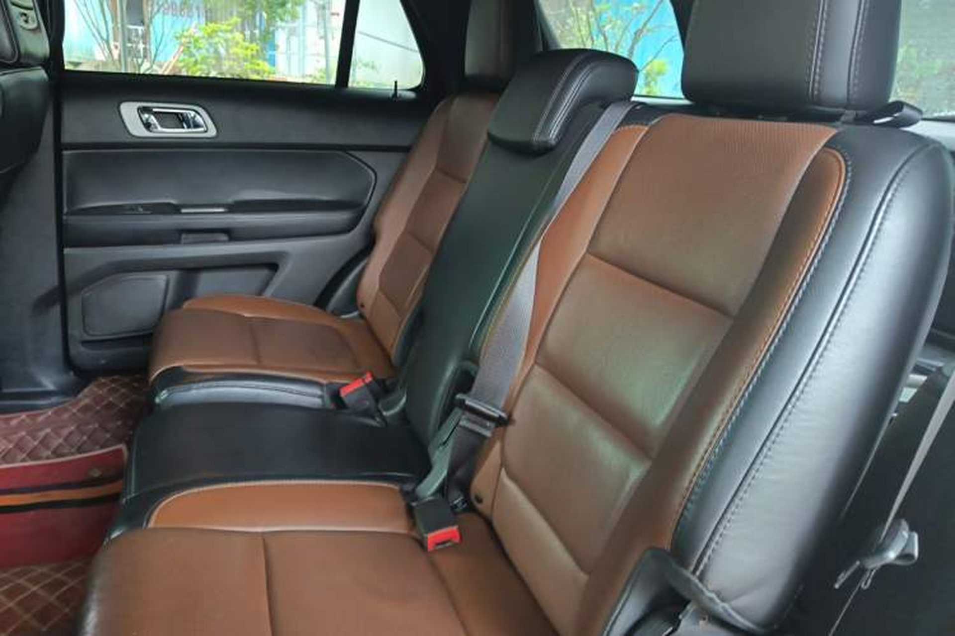 Used Ford Explorer 2013 3.5L Deluxe Model Left Rear Seat