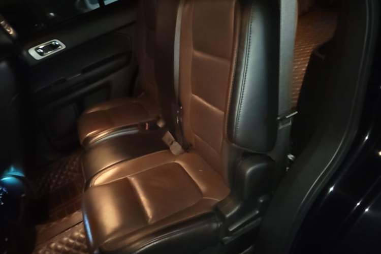 Used Ford Explorer 2013 3.5L Deluxe Model Left Rear Seat