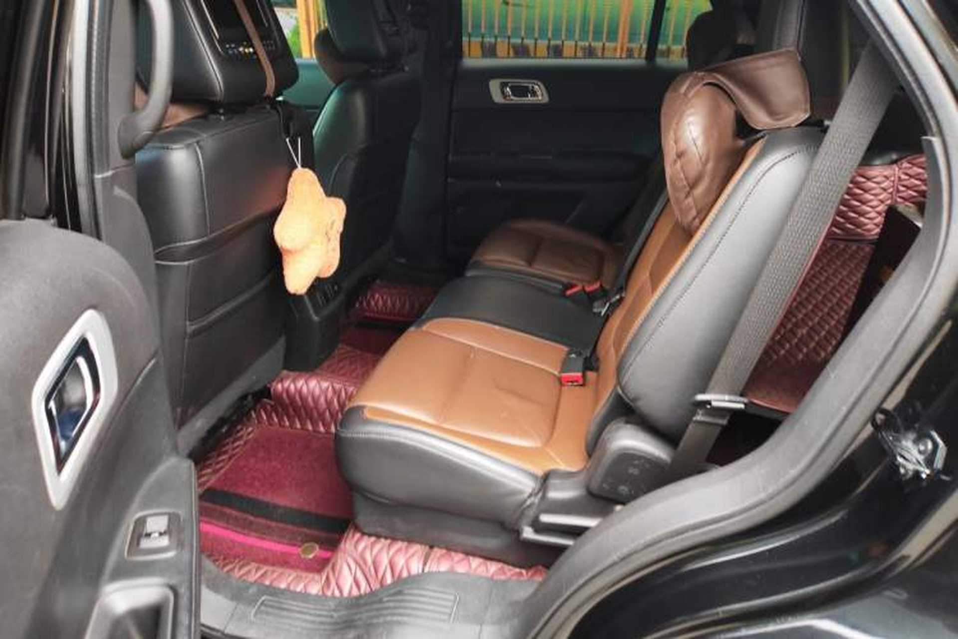 Used Ford Explorer 2013 3.5L Deluxe Model Left Rear Seat
