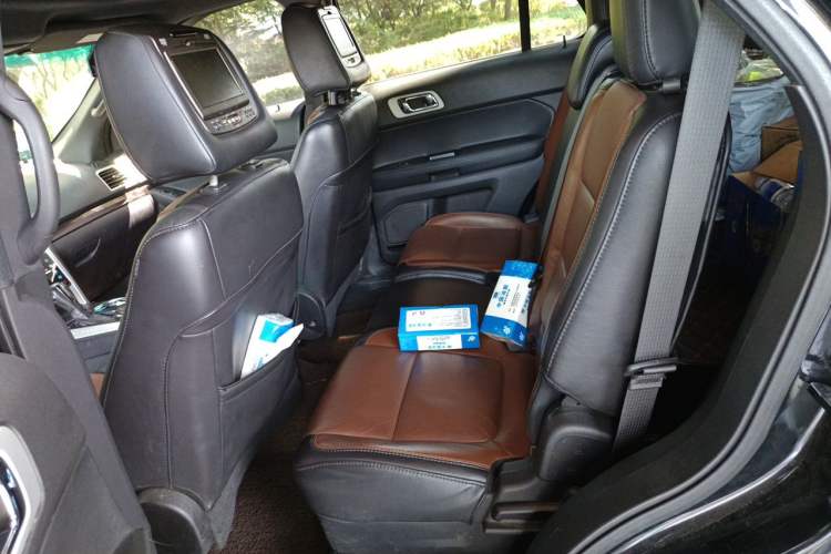 Used Ford Explorer 2013 3.5L Deluxe Model Left Rear Seat