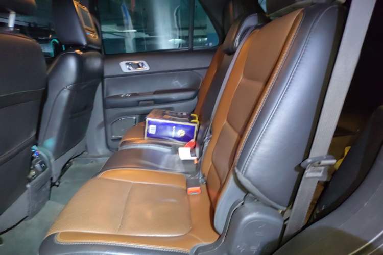 Used Ford Explorer 2013 3.5L Deluxe Model Left Rear Seat