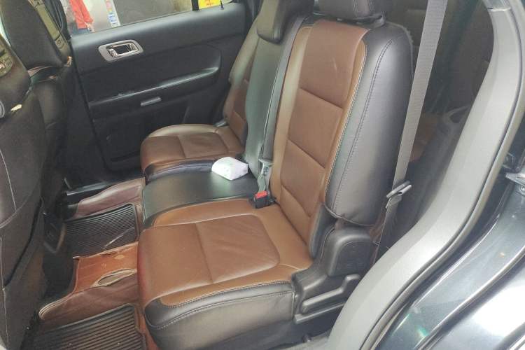 Used Ford Explorer 2013 3.5L Deluxe Model Left Rear Seat