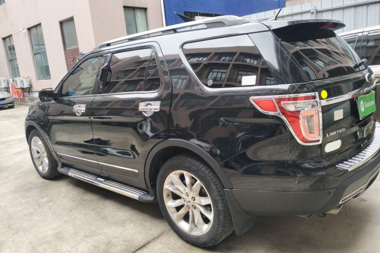 Used Ford Explorer 2013 3.5L Deluxe Model Left Side