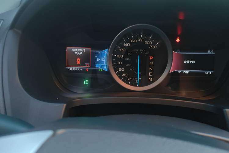 Used Ford Explorer 2013 3.5L Deluxe Model Odometer Close Up