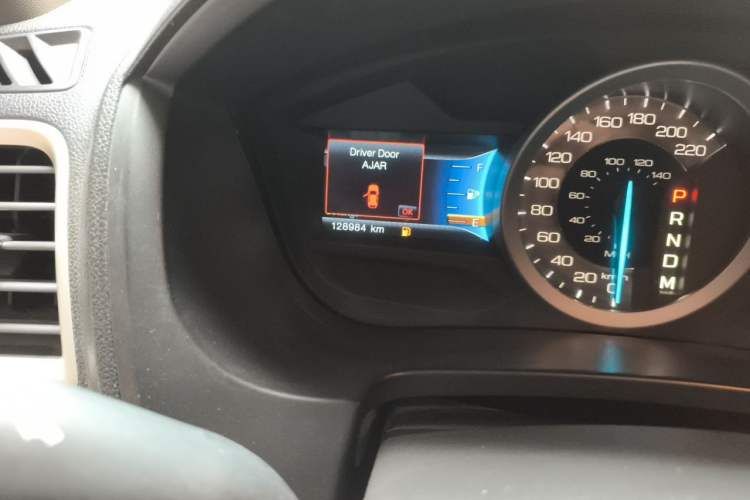 Used Ford Explorer 2013 3.5L Deluxe Model Odometer Close Up
