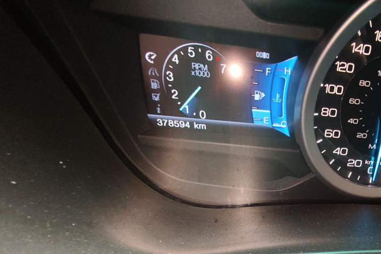 Used Ford Explorer 2013 3.5L Deluxe Model Odometer Close Up