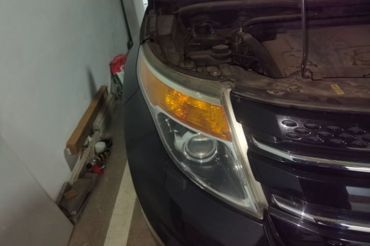 Used Ford Explorer 2013 3.5L Prestige Model Right Front Headlight
