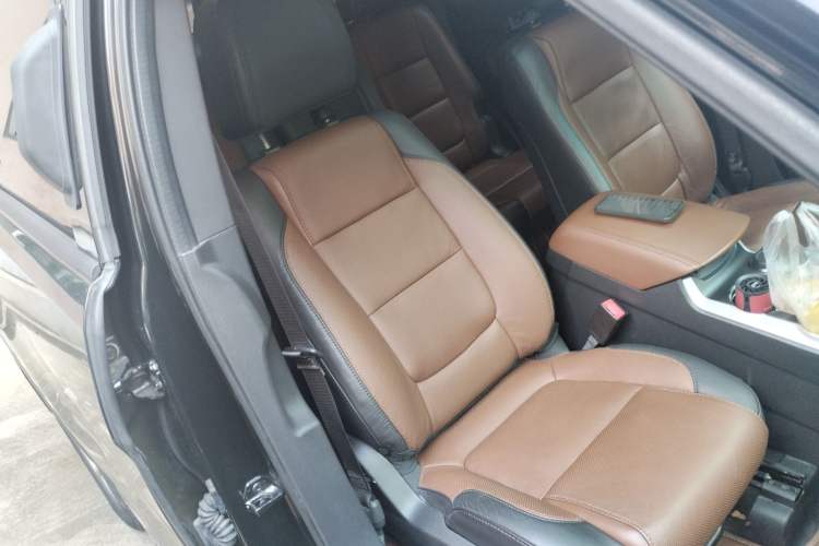 Used Ford Explorer 2013 3.5L Deluxe Model Right Front Seat
