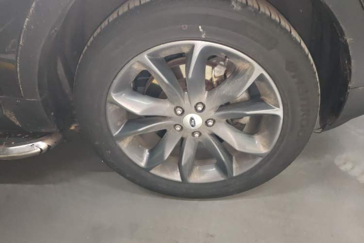 Used Ford Explorer 2013 3.5L Deluxe Model Right Front Wheel Hub