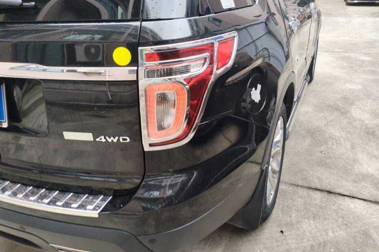 Used Ford Explorer 2013 3.5L Deluxe Model Right Rear Taillight