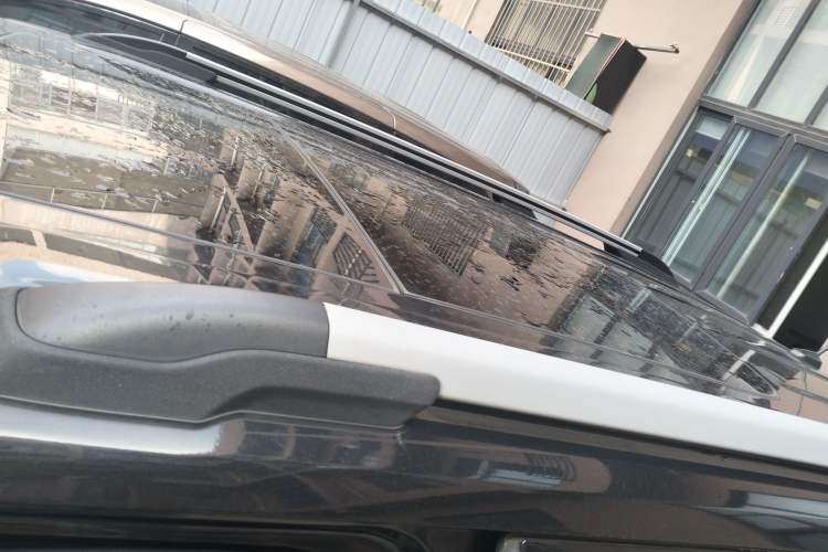 Used Ford Explorer 2013 3.5L Deluxe Model Roof