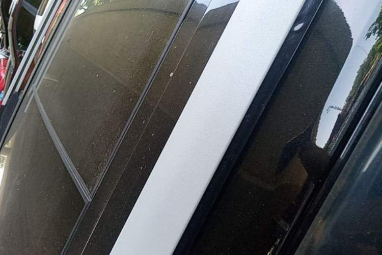 Used Ford Explorer 2013 3.5L Deluxe Model Roof