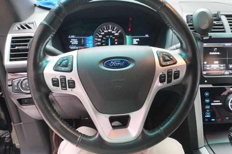 Used Ford Explorer 2013 3.5L Deluxe Model Steering Wheel