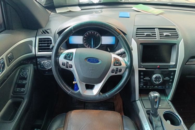 Used Ford Explorer 2013 3.5L Deluxe Model Steering Wheel