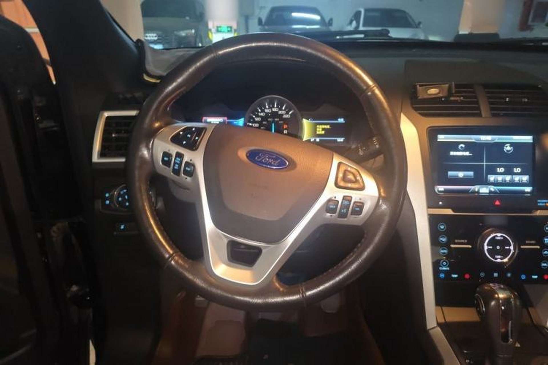 Used Ford Explorer 2013 3.5L Deluxe Model Steering Wheel
