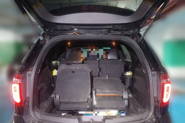 Used Ford Explorer 2013 3.5L Deluxe Model Trunk