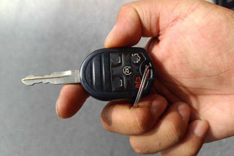 Used Ford Explorer 2013 3.5L Deluxe Model Vehicle Key