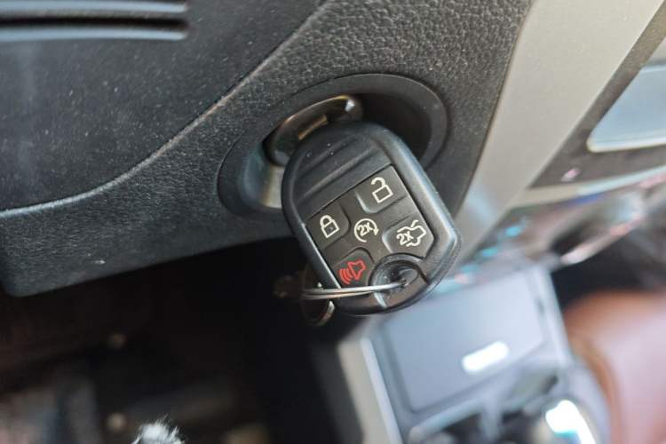 Used Ford Explorer 2013 3.5L Deluxe Model Vehicle Key