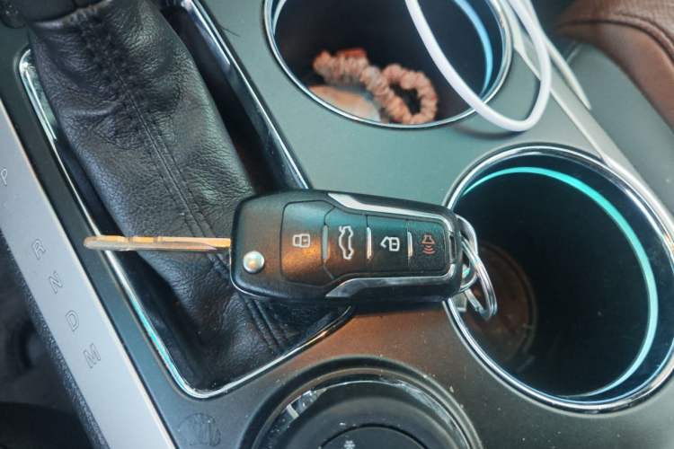 Used Ford Explorer 2013 3.5L Deluxe Model Vehicle Key