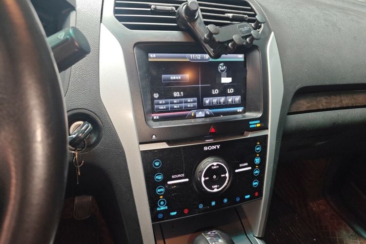 Used Ford Explorer 2013 3.5L Deluxe Model Audio And AC Panel