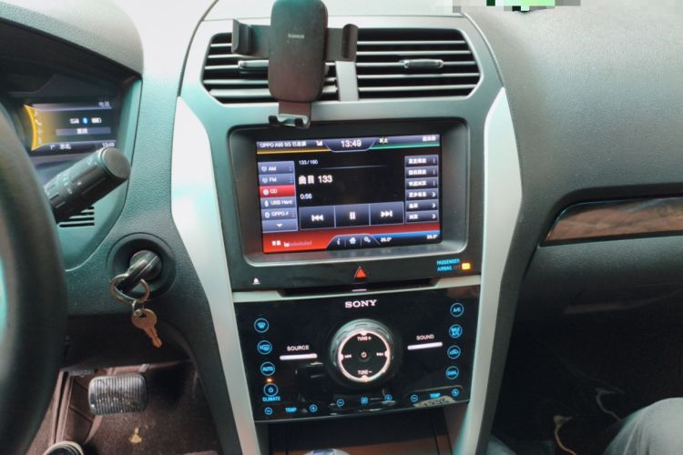 Used Ford Explorer 2013 3.5L Deluxe Model Audio And AC Panel