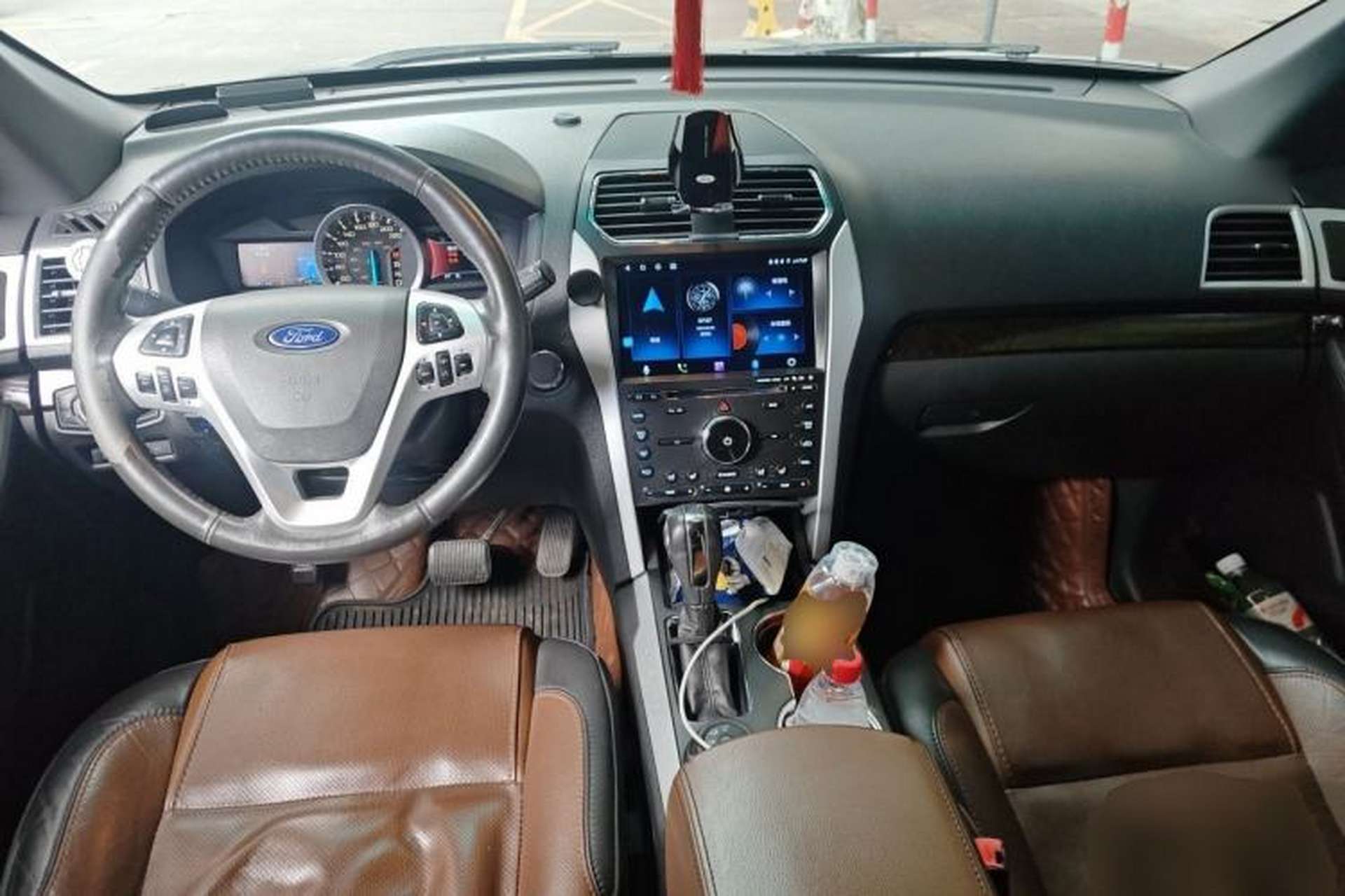 Used Ford Explorer 2013 3.5L Deluxe Model Center Console