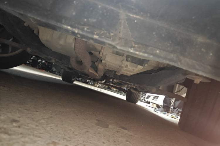 Used Ford Explorer 2013 3.5L Deluxe Model Chassis Front